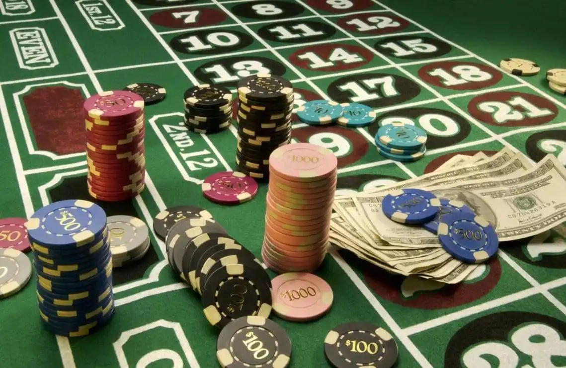 Live Casino နှင့် Slots